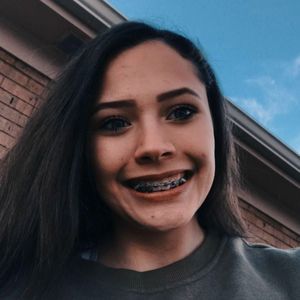 Meet your Posher, Elena